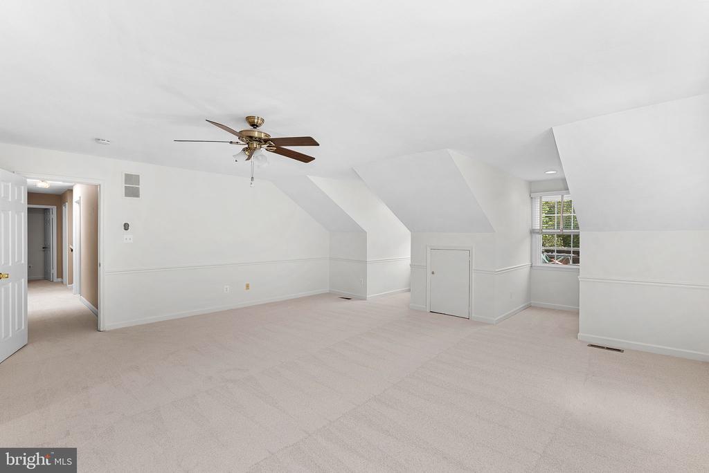 12511 CHASBARB TERRACE