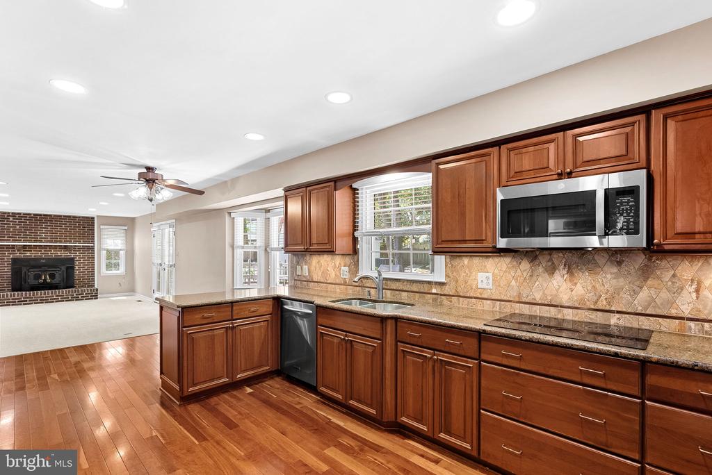 12511 CHASBARB TERRACE
