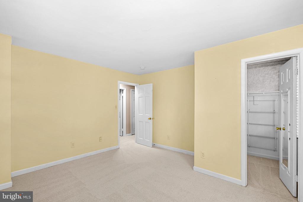 12511 CHASBARB TERRACE