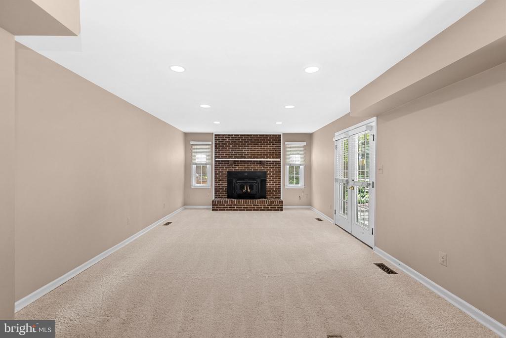 12511 CHASBARB TERRACE