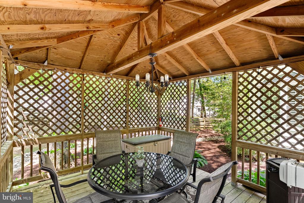 12511 CHASBARB TERRACE