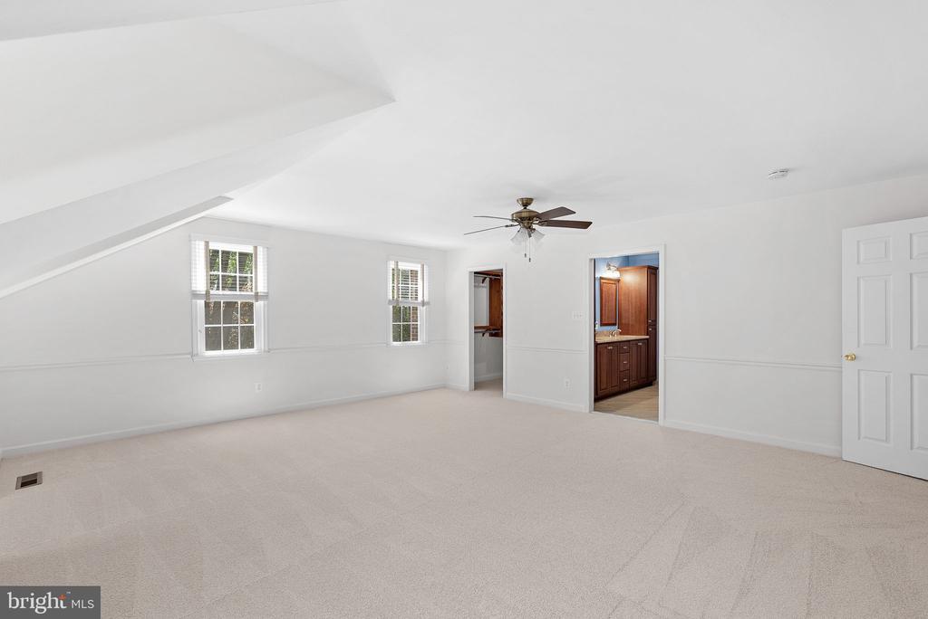 12511 CHASBARB TERRACE