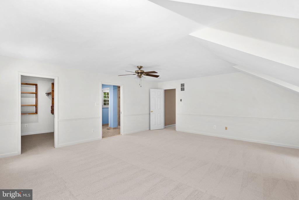 12511 CHASBARB TERRACE