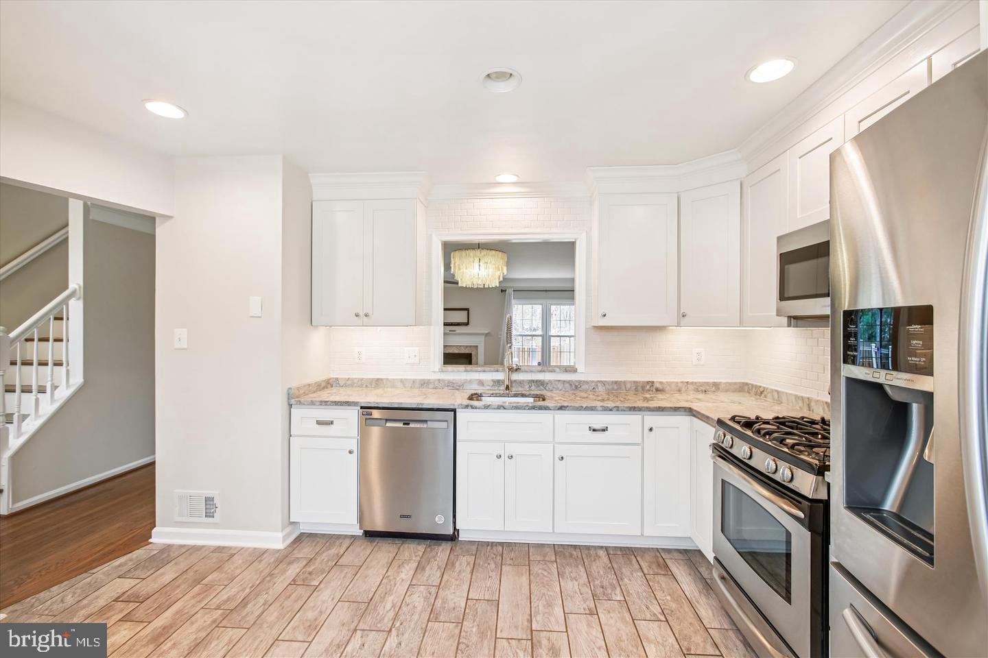 7728 HICKORY GLEN WAY