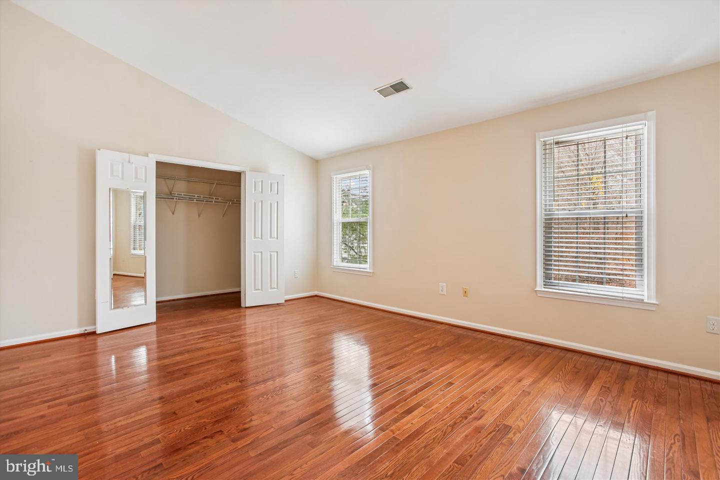 7728 HICKORY GLEN WAY