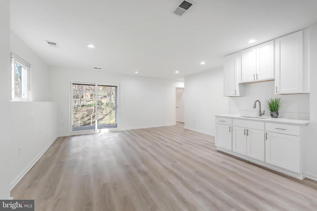 2118 OWLS COVE LANE