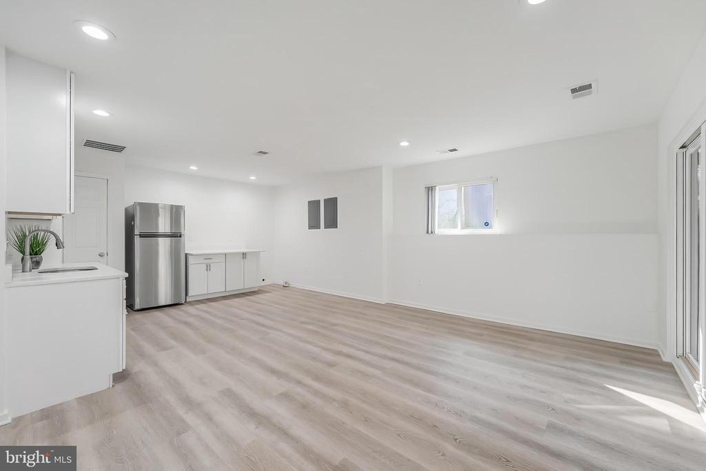 2118 OWLS COVE LANE