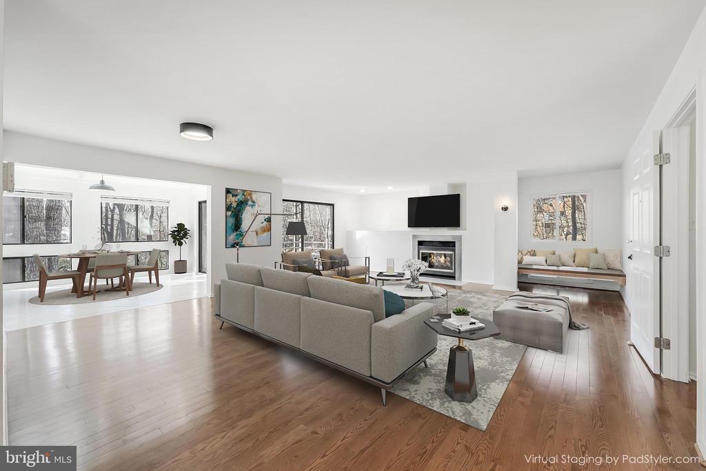 2118 OWLS COVE LANE