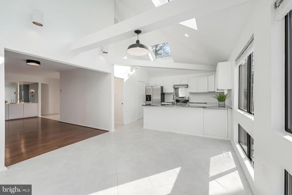 2118 OWLS COVE LANE