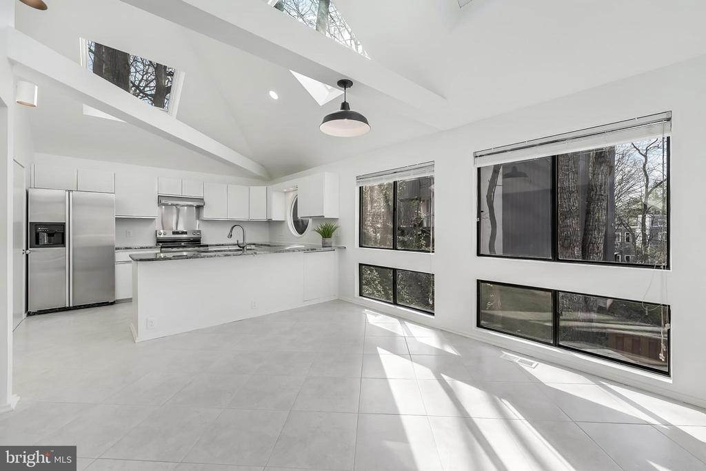2118 OWLS COVE LANE