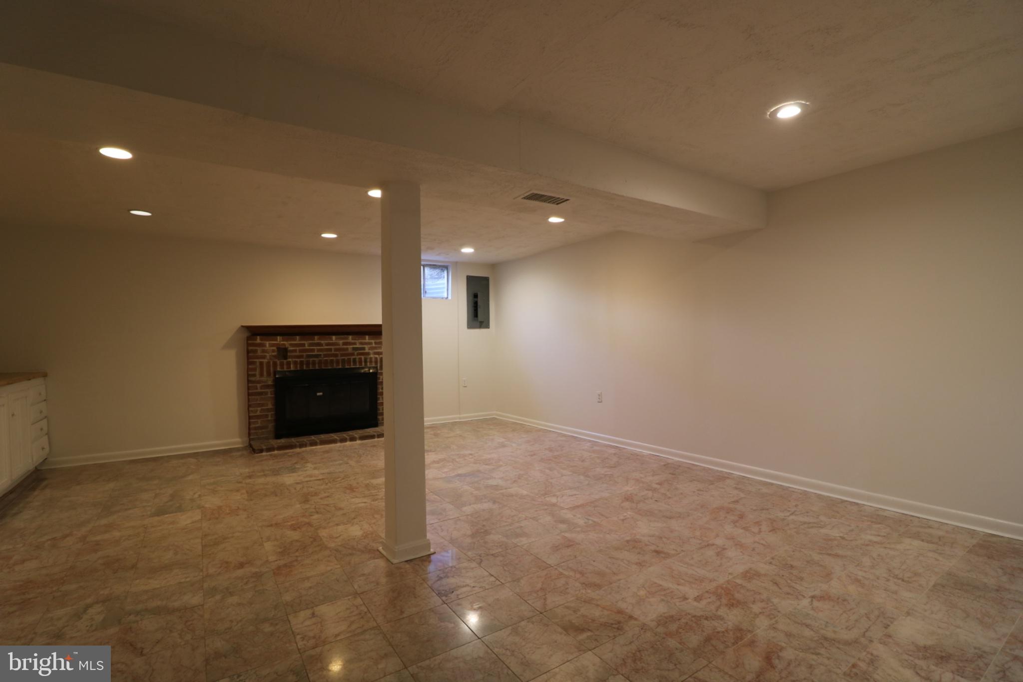6584 BERMUDA GREEN COURT