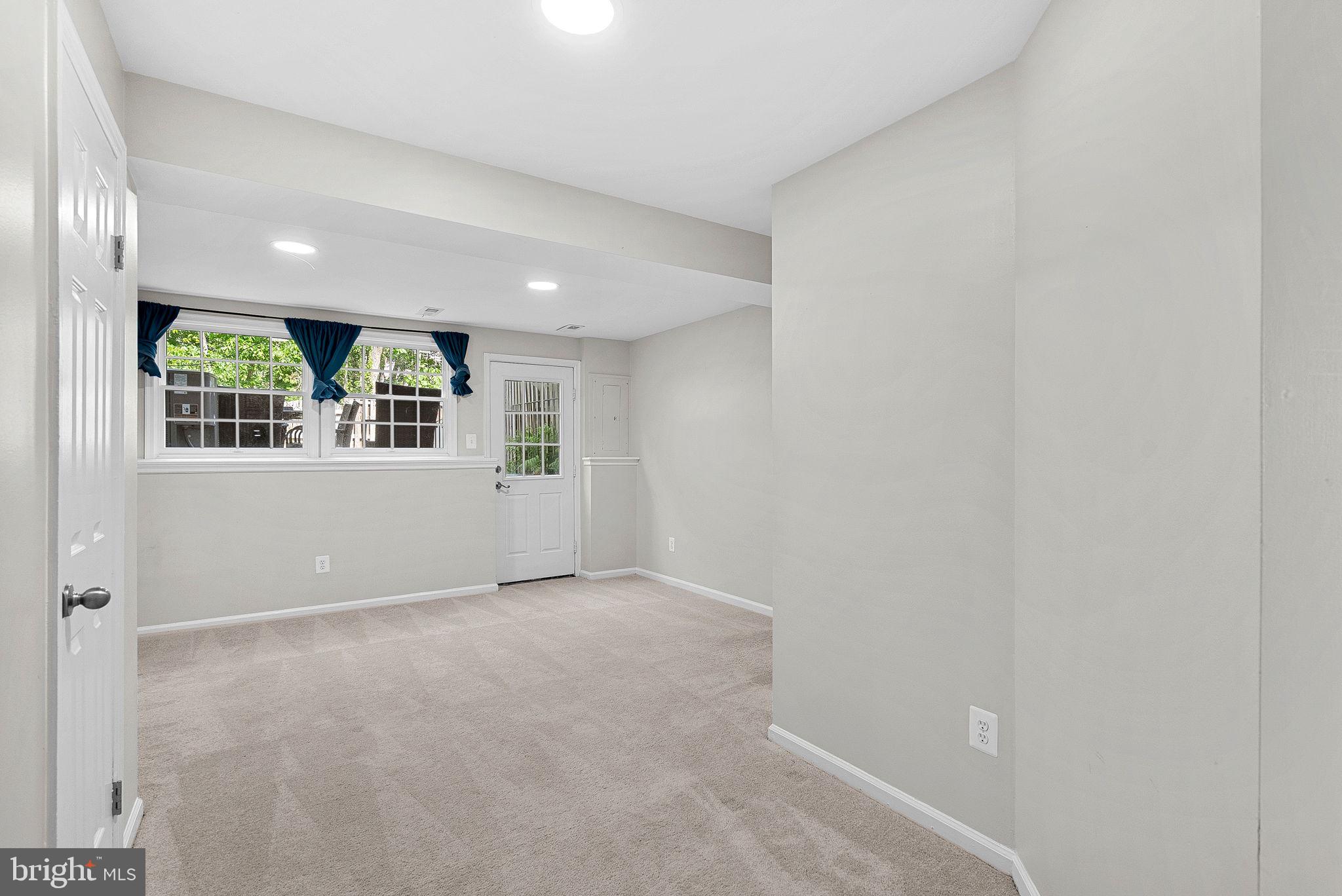 6511 SKYLEMAR TRAIL