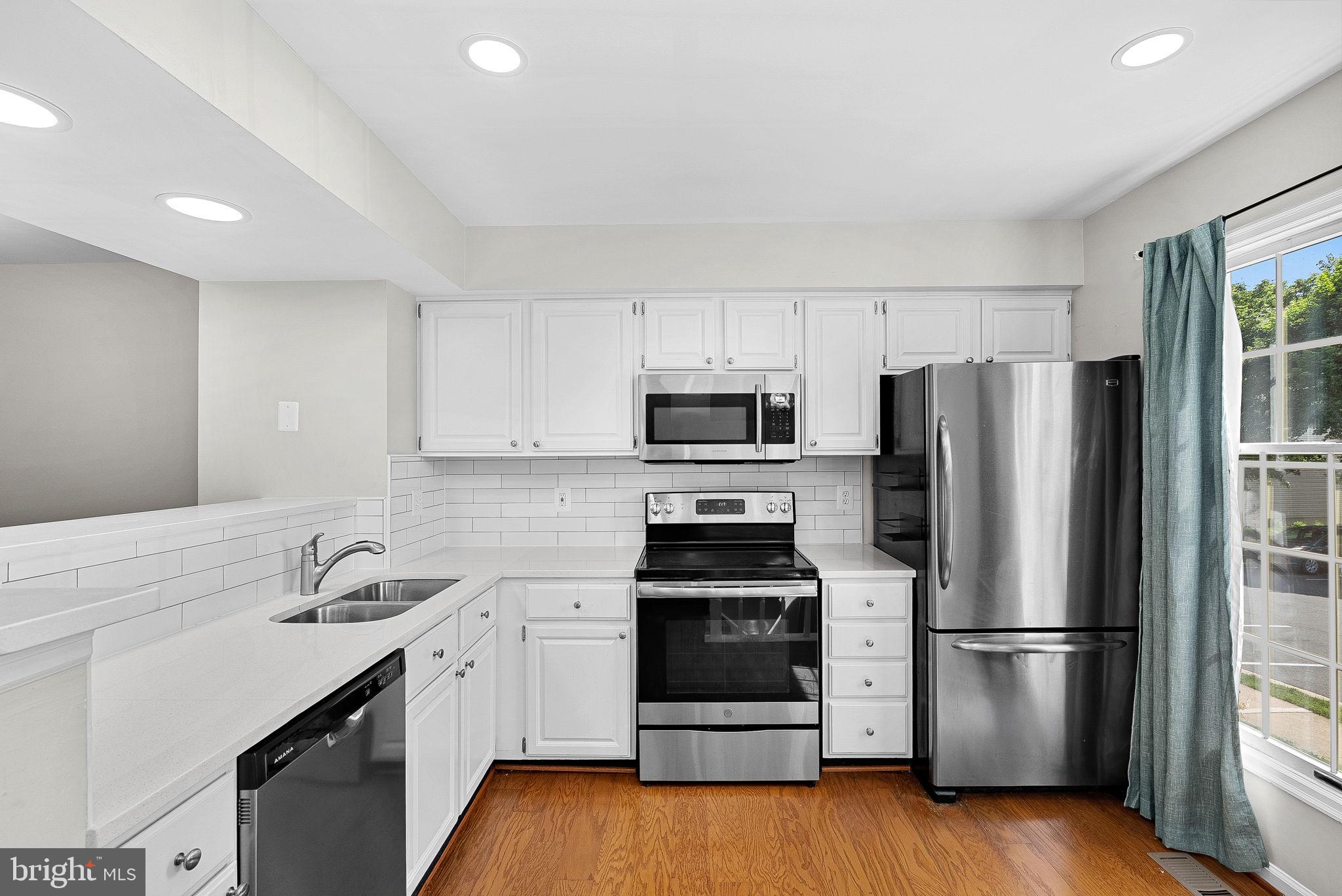 6511 SKYLEMAR TRAIL