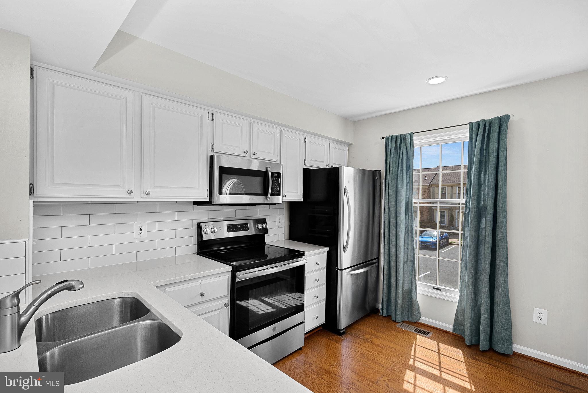 6511 SKYLEMAR TRAIL