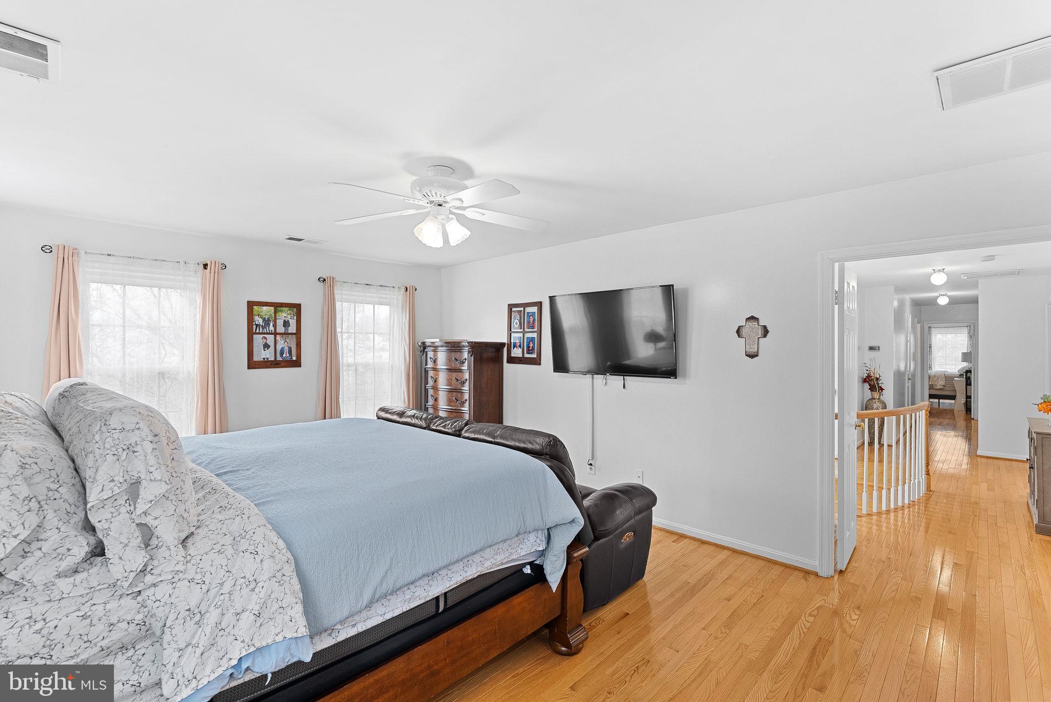 8605 WOODWREN TERRACE