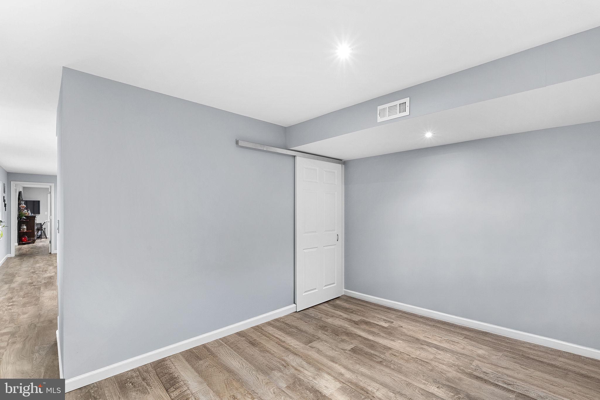 8605 WOODWREN TERRACE