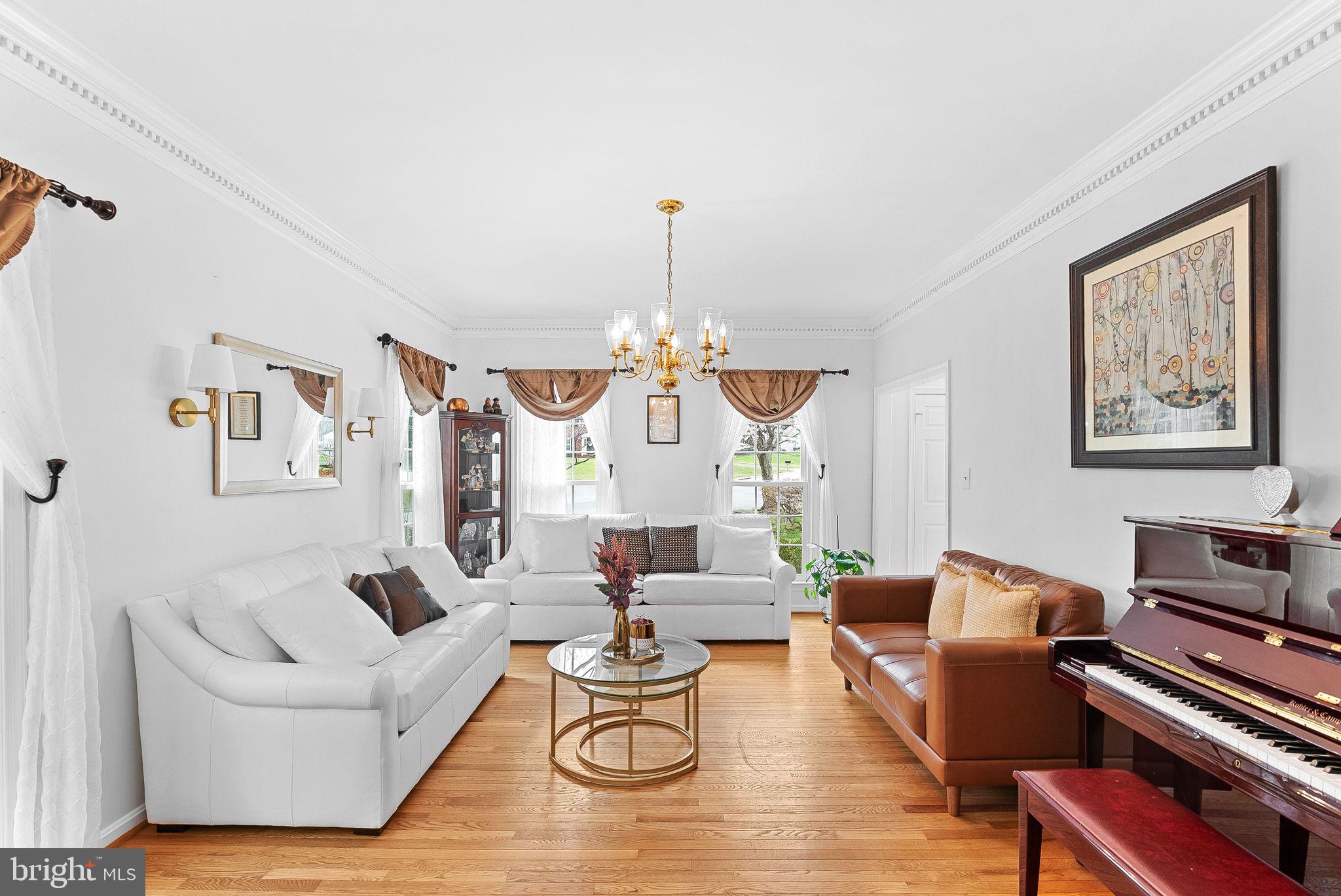 8605 WOODWREN TERRACE