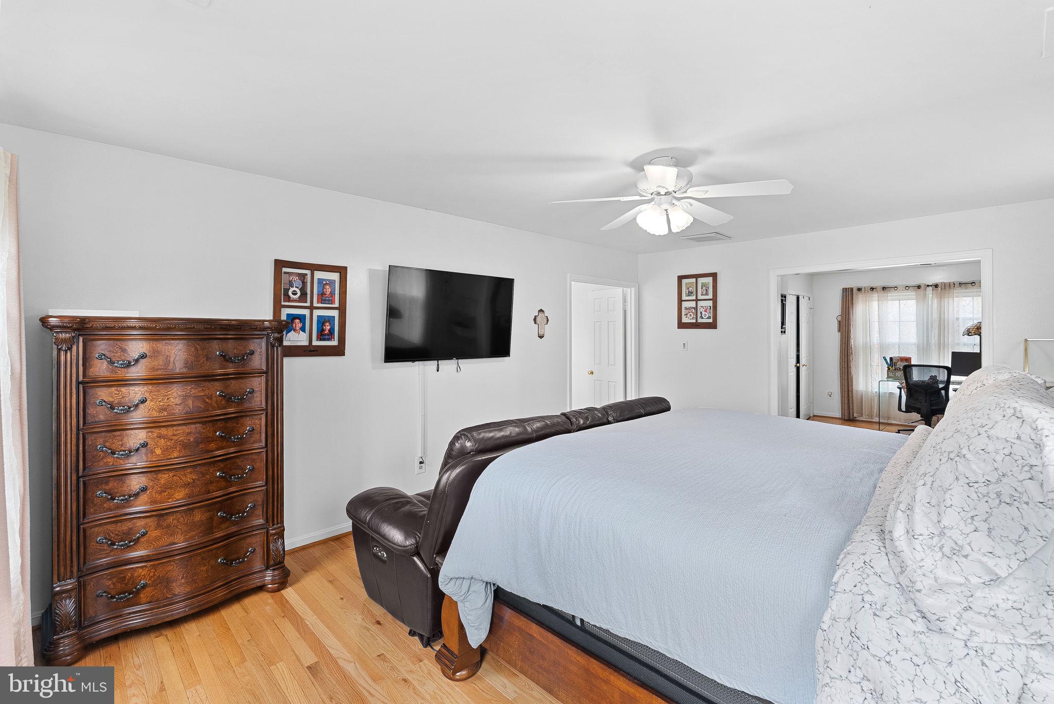 8605 WOODWREN TERRACE