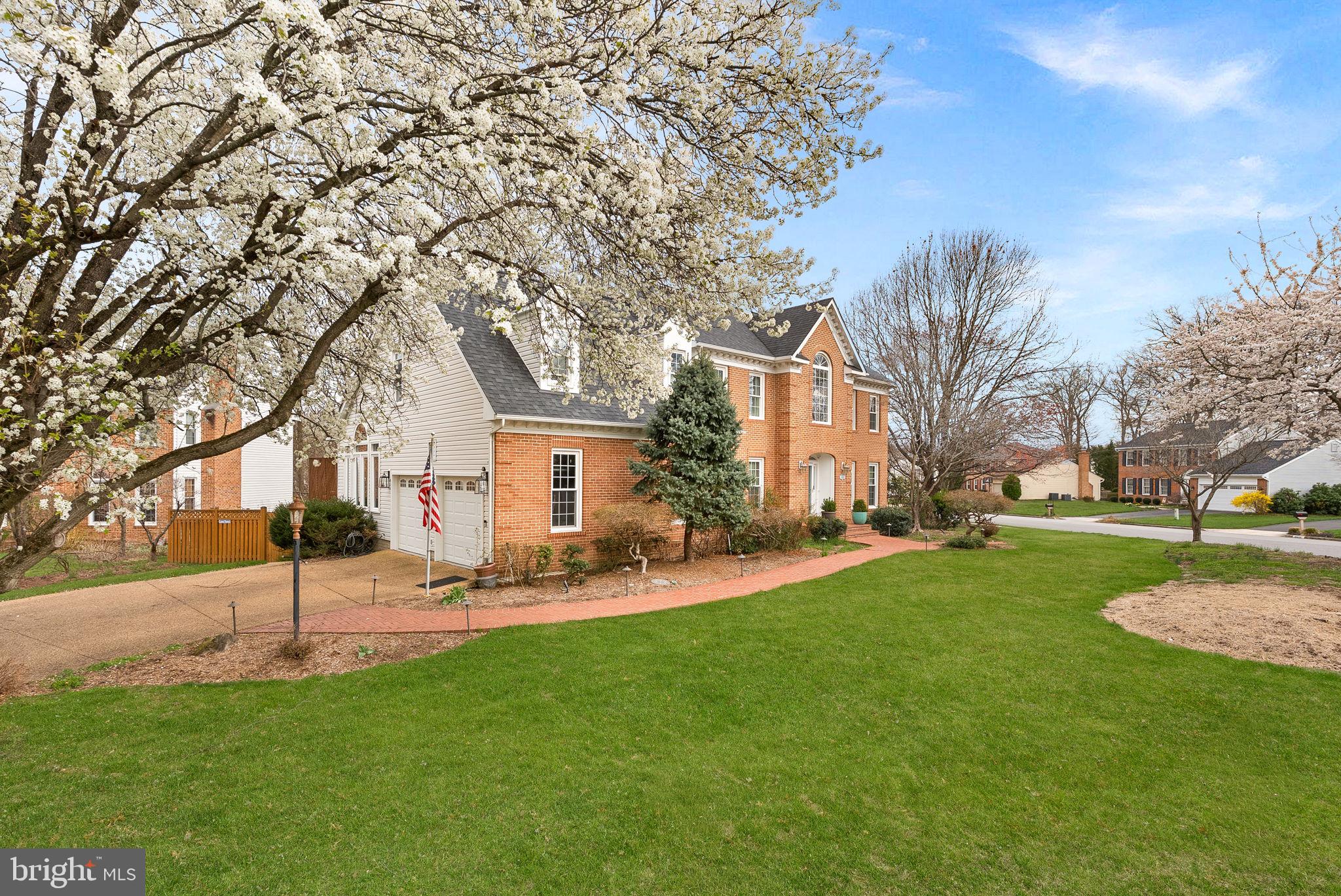 8605 WOODWREN TERRACE