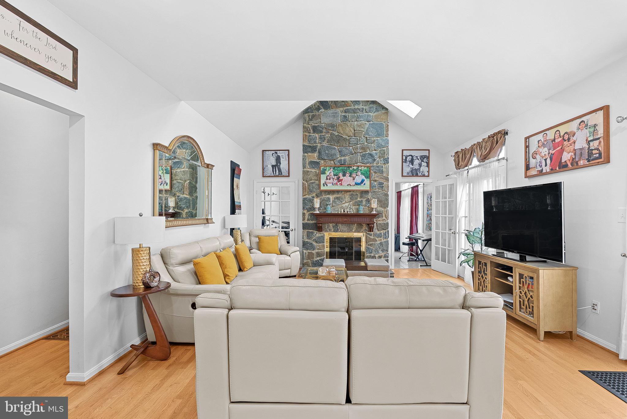 8605 WOODWREN TERRACE