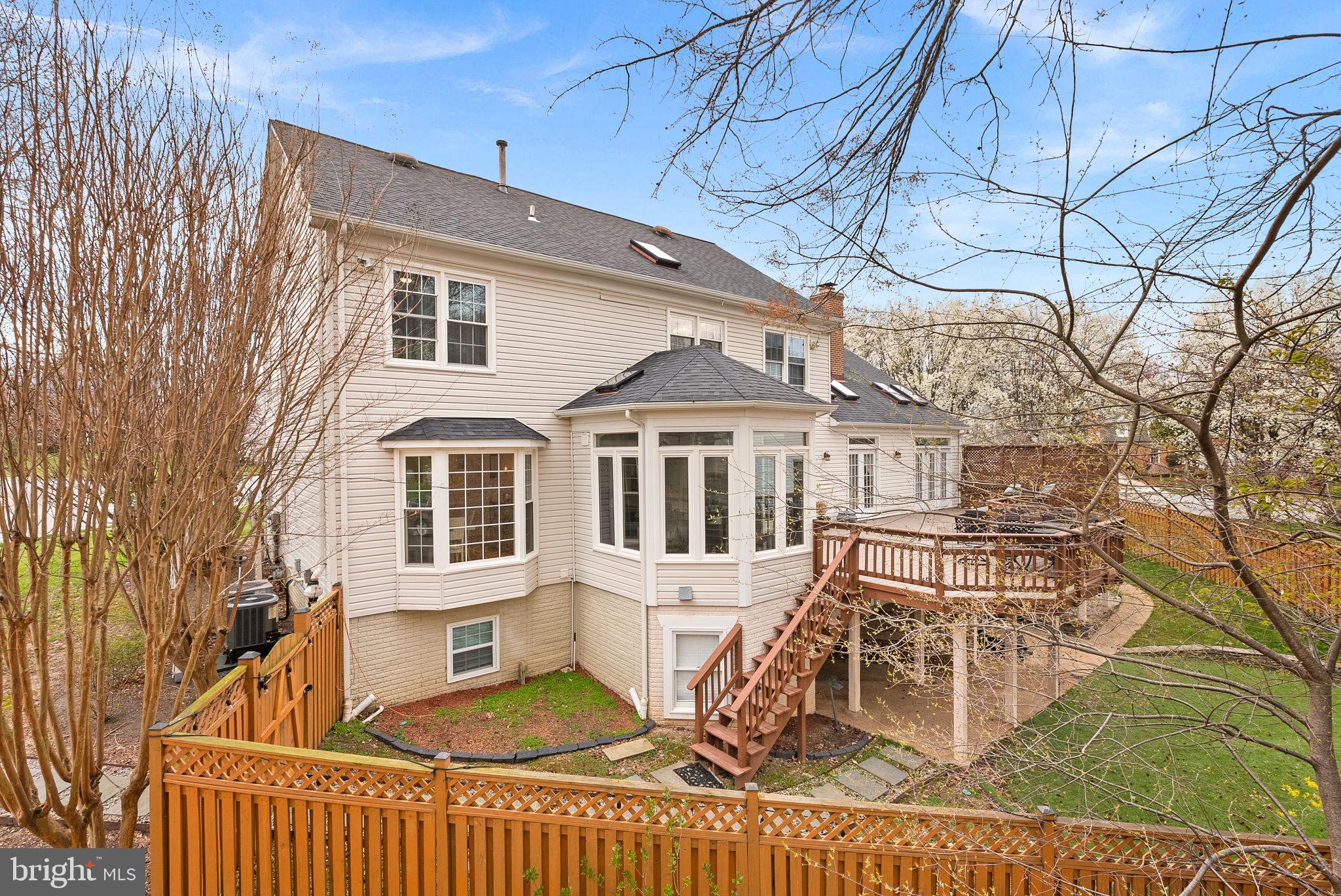 8605 WOODWREN TERRACE