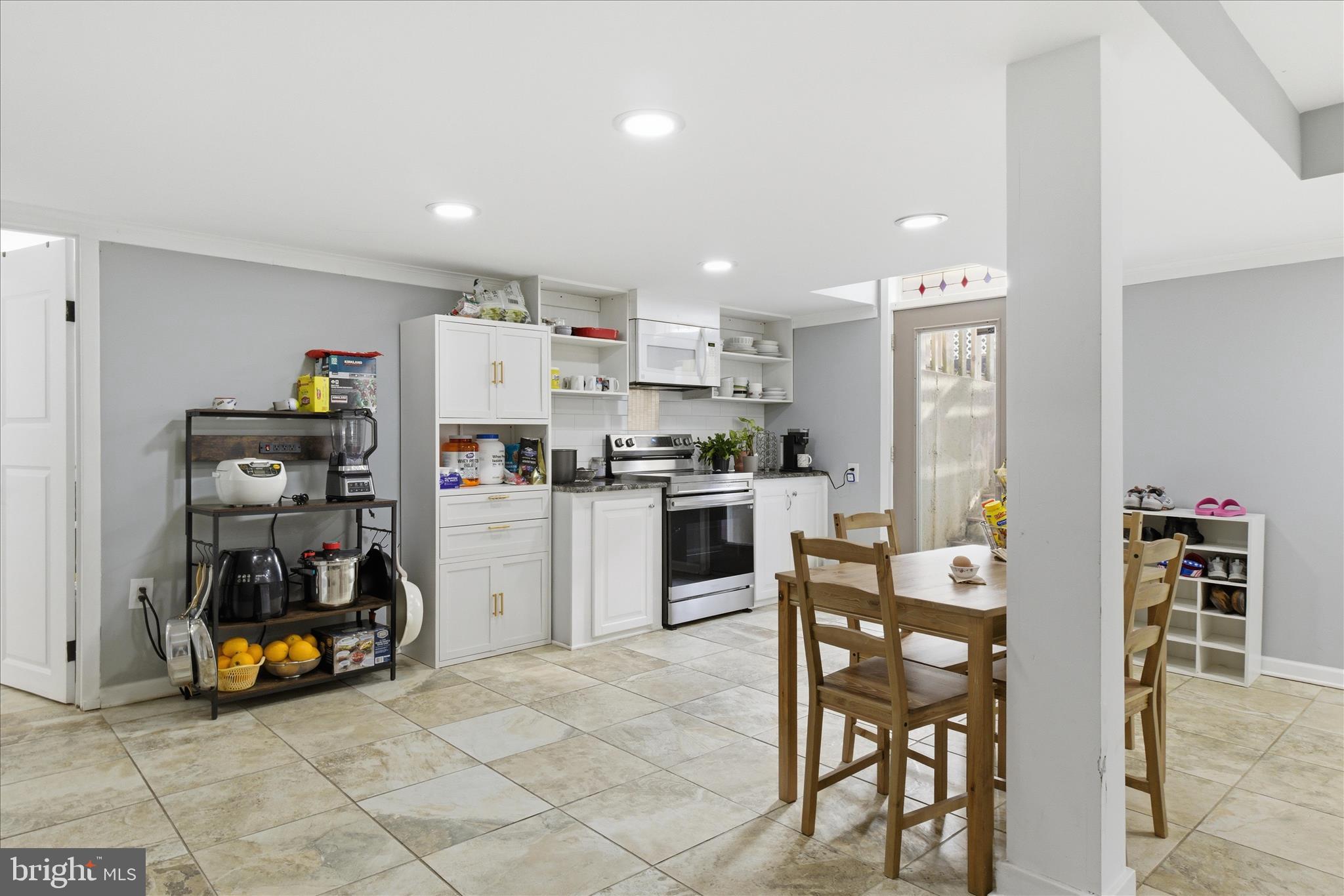 5515 WESTCLIFF COURT