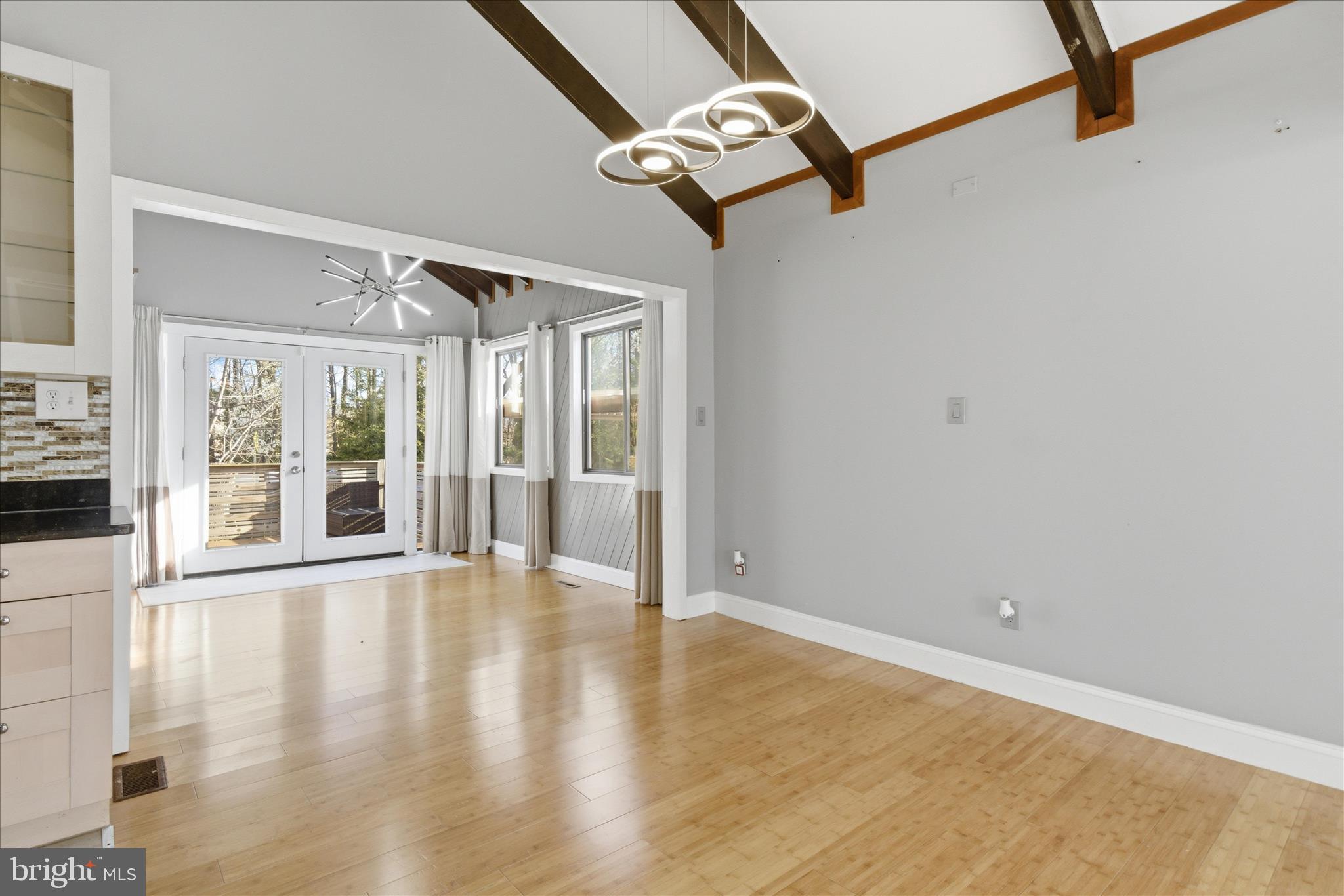 5515 WESTCLIFF COURT