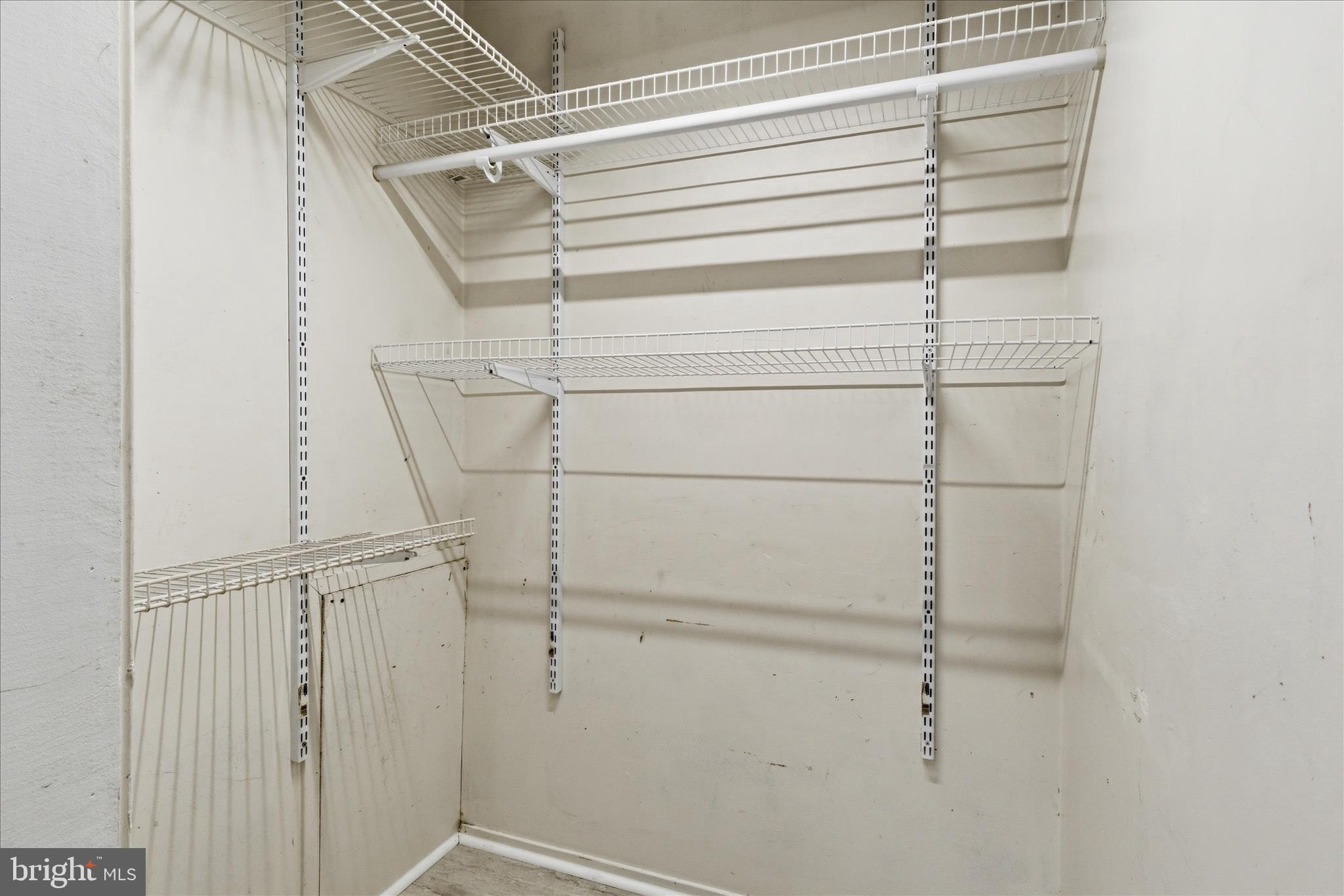 5515 WESTCLIFF COURT