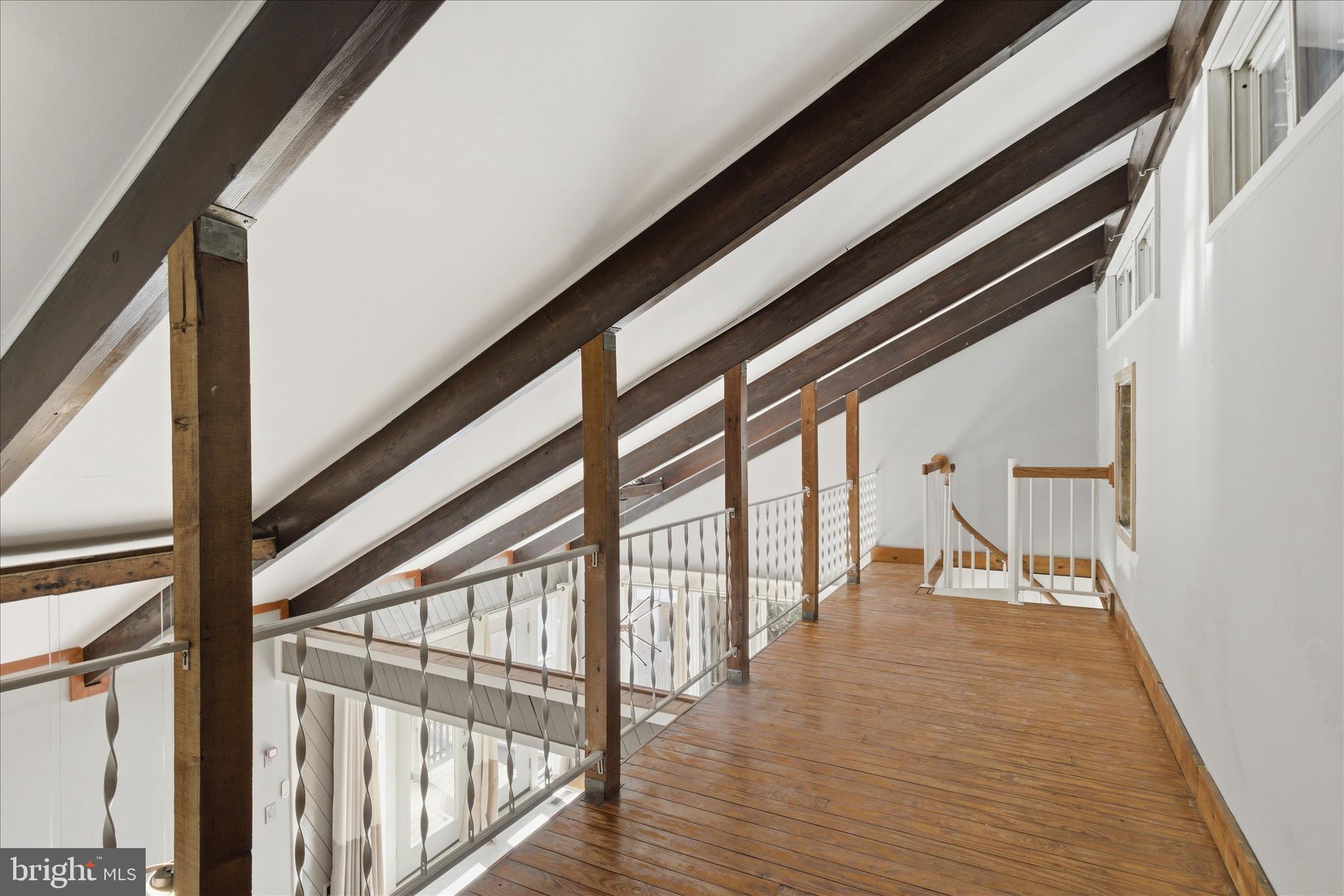 5515 WESTCLIFF COURT