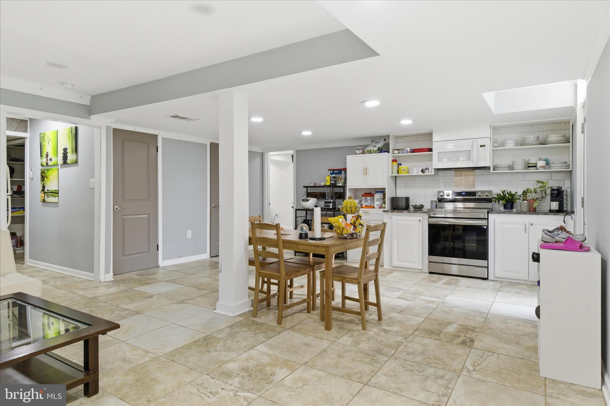 5515 WESTCLIFF COURT