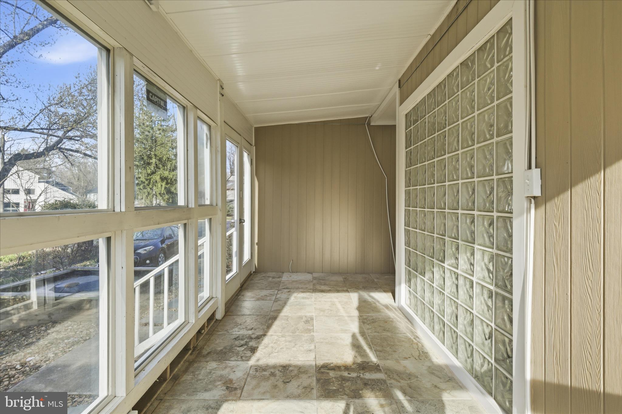 5515 WESTCLIFF COURT