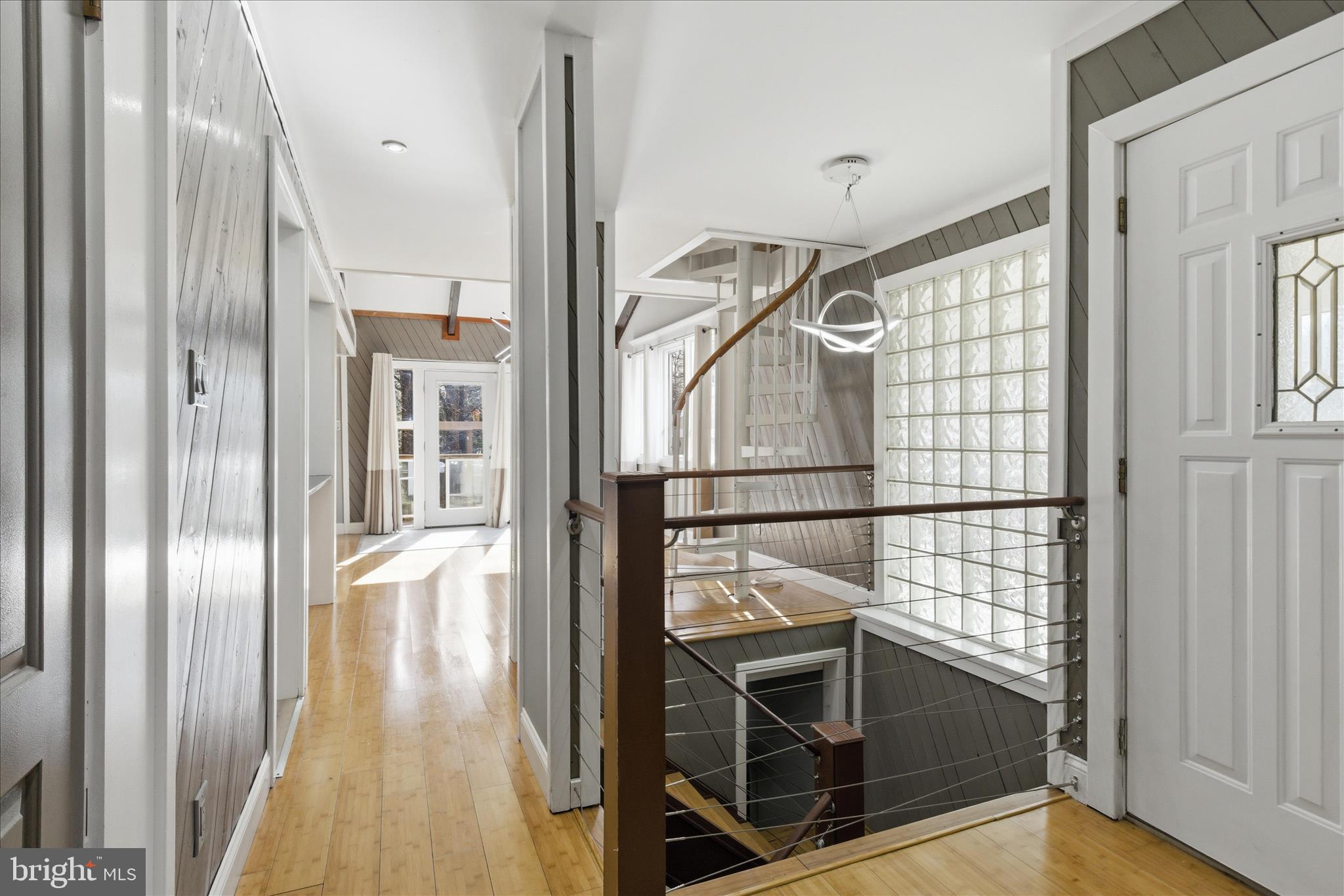 5515 WESTCLIFF COURT