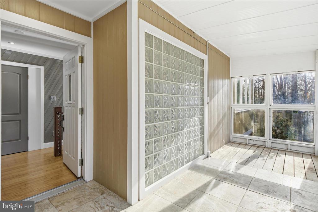 5515 WESTCLIFF COURT