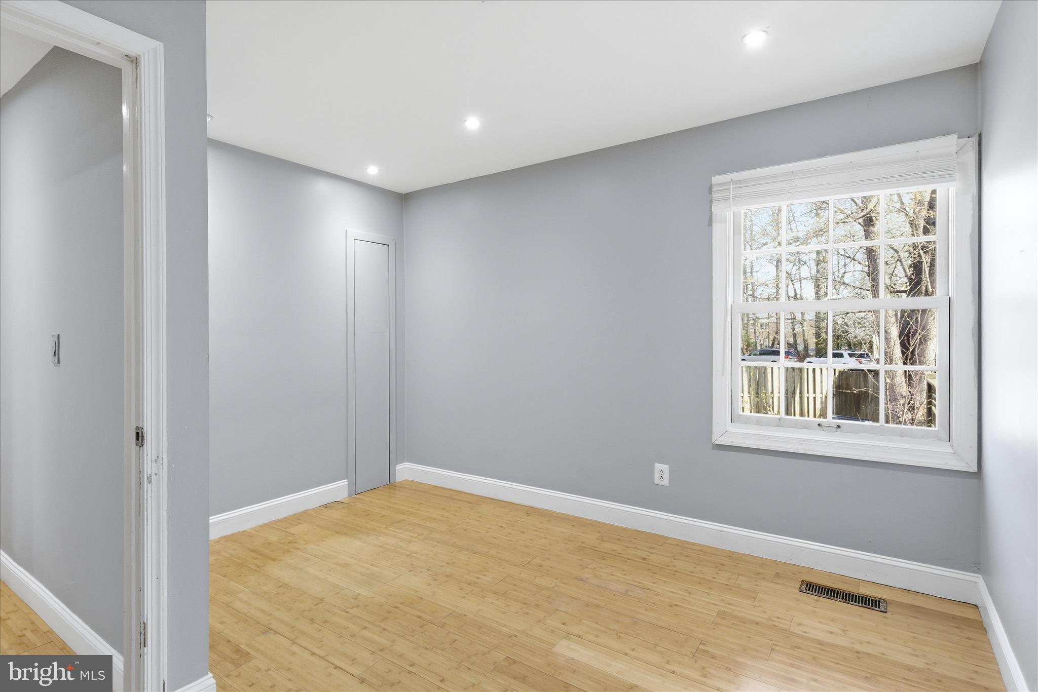 5515 WESTCLIFF COURT