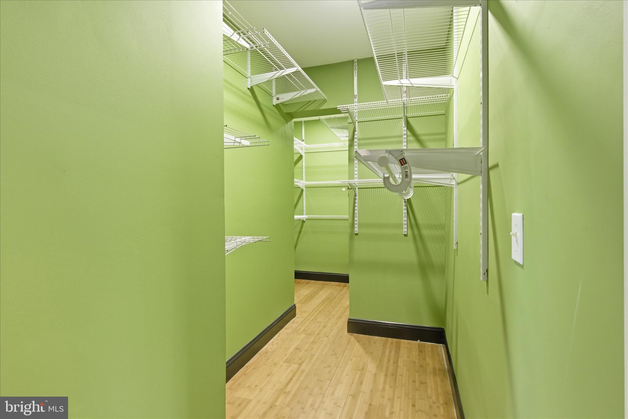 5515 WESTCLIFF COURT