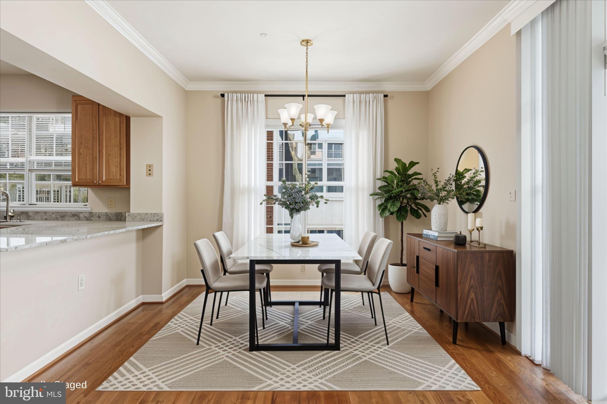 12907 ALTON SQUARE 201