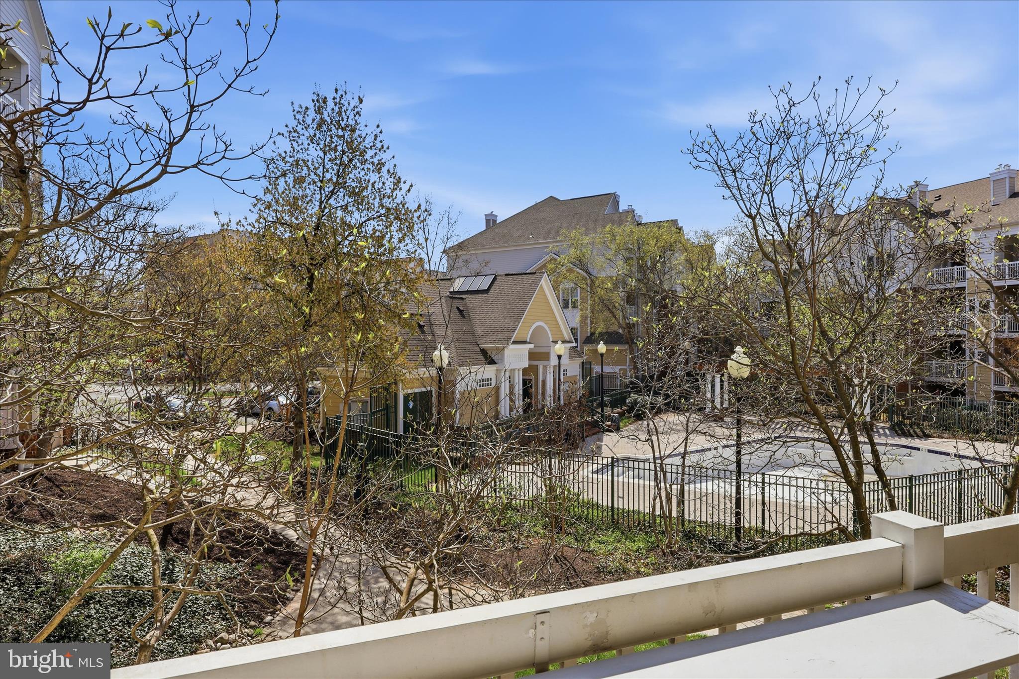 12907 ALTON SQUARE 201