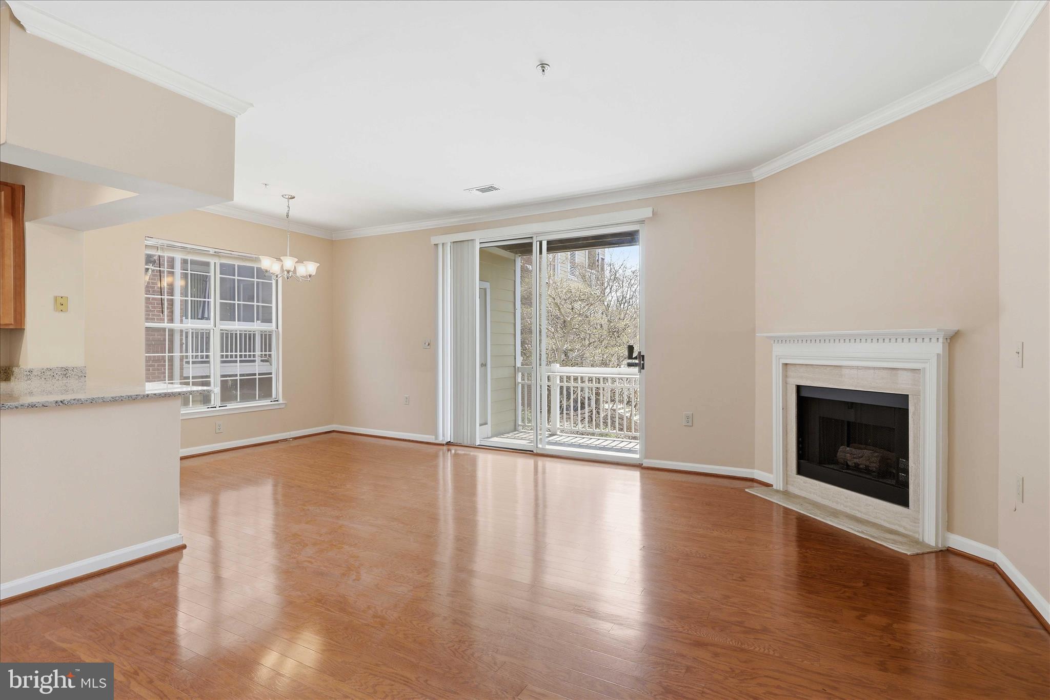 12907 ALTON SQUARE 201