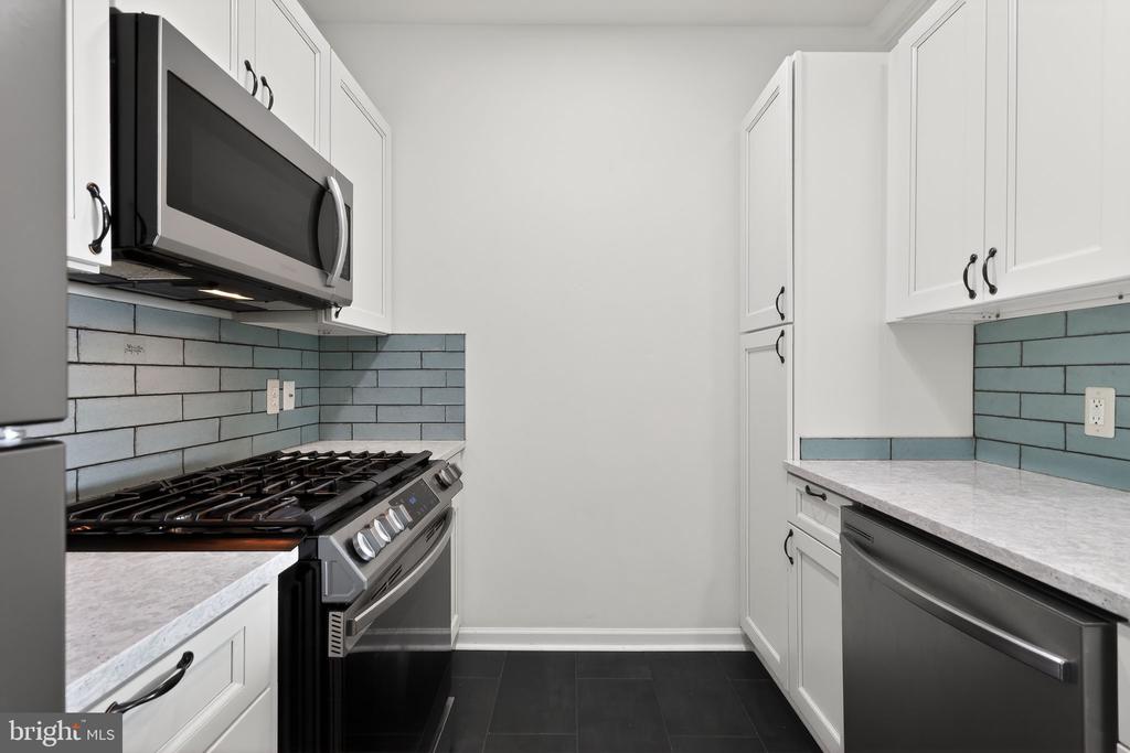 12925 CENTRE PARK CIRCLE 411