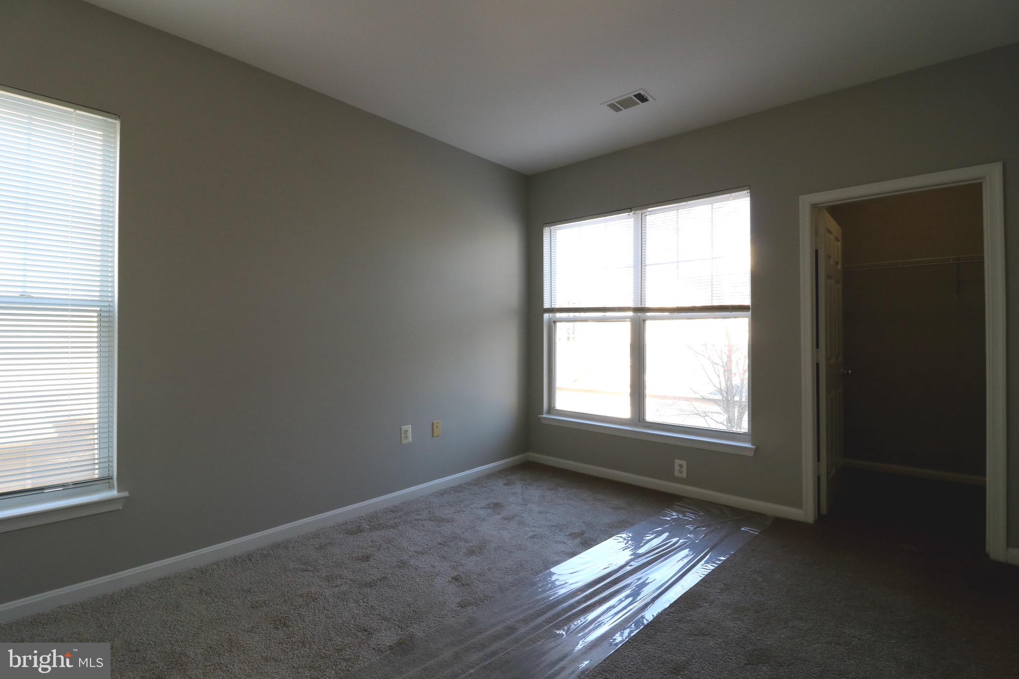 5117 TRAVIS EDWARD WAY E 5117E