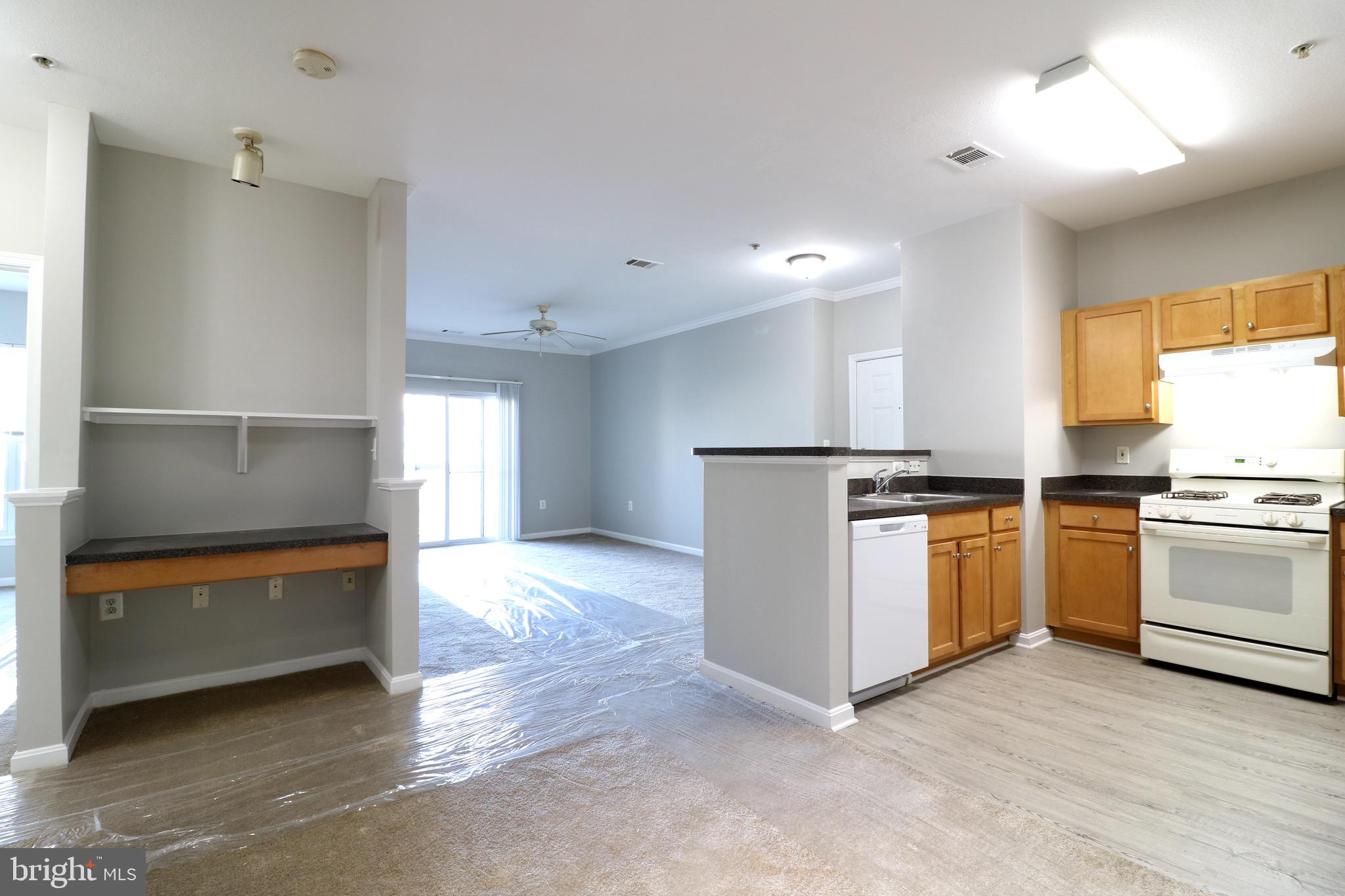 5117 TRAVIS EDWARD WAY E 5117E