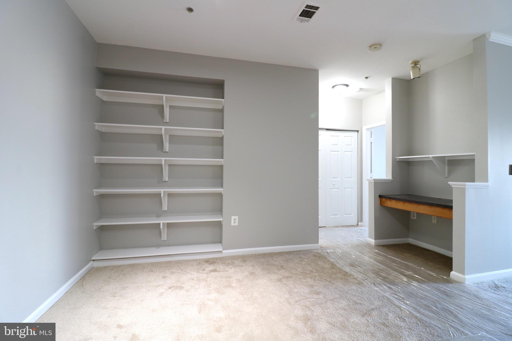 5117 TRAVIS EDWARD WAY E 5117E