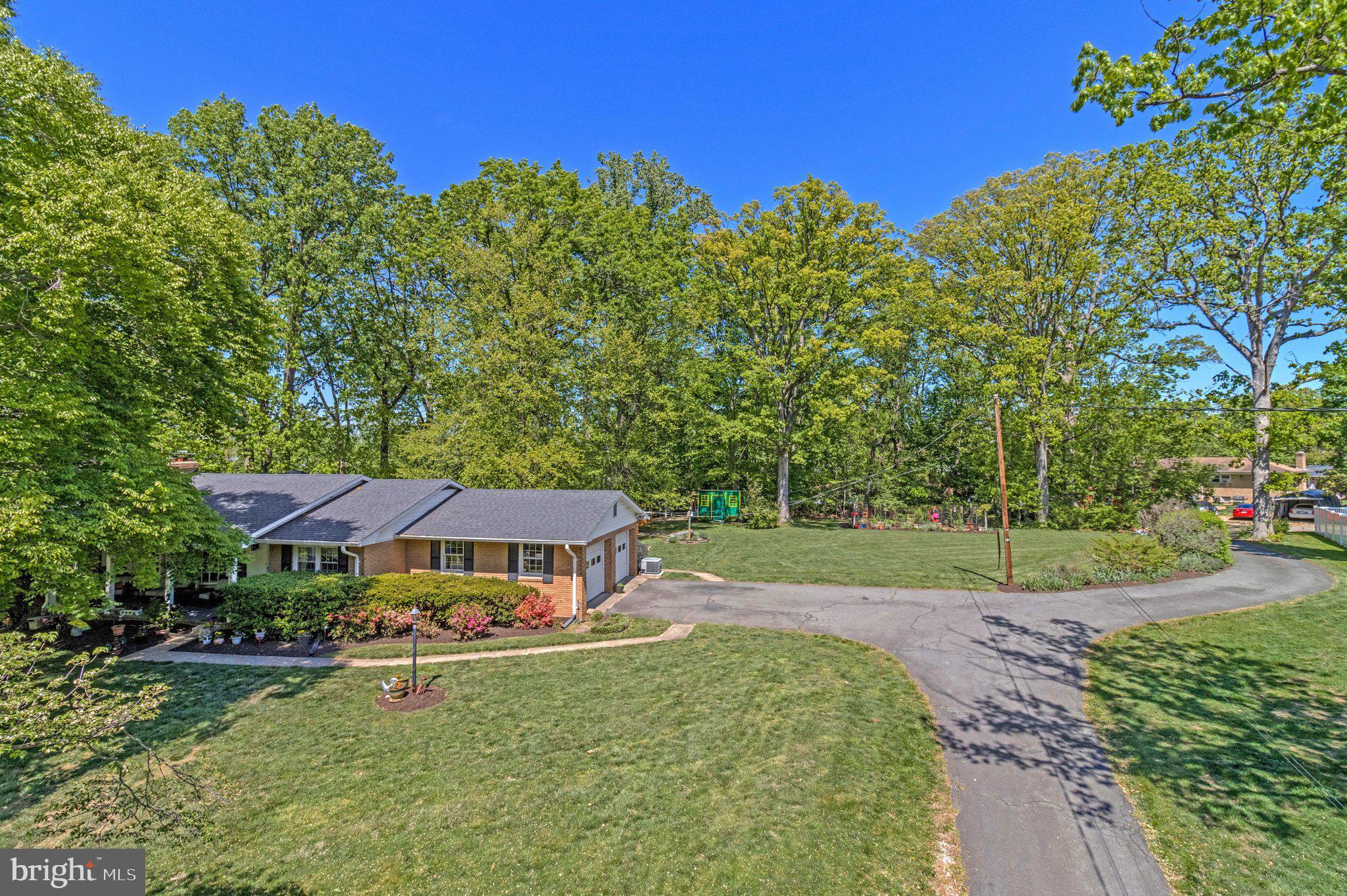 5655 GLENWOOD DRIVE