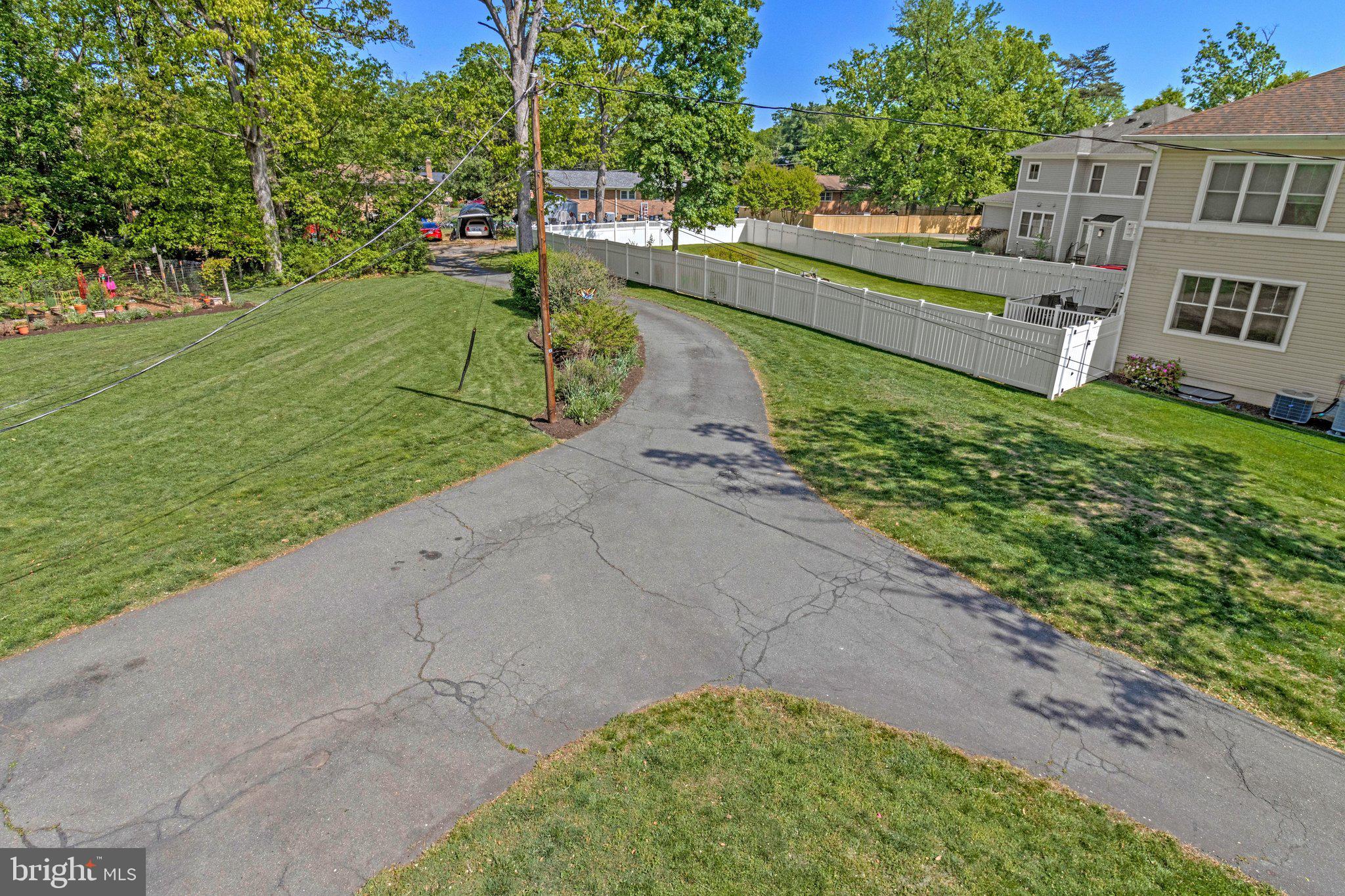 5655 GLENWOOD DRIVE