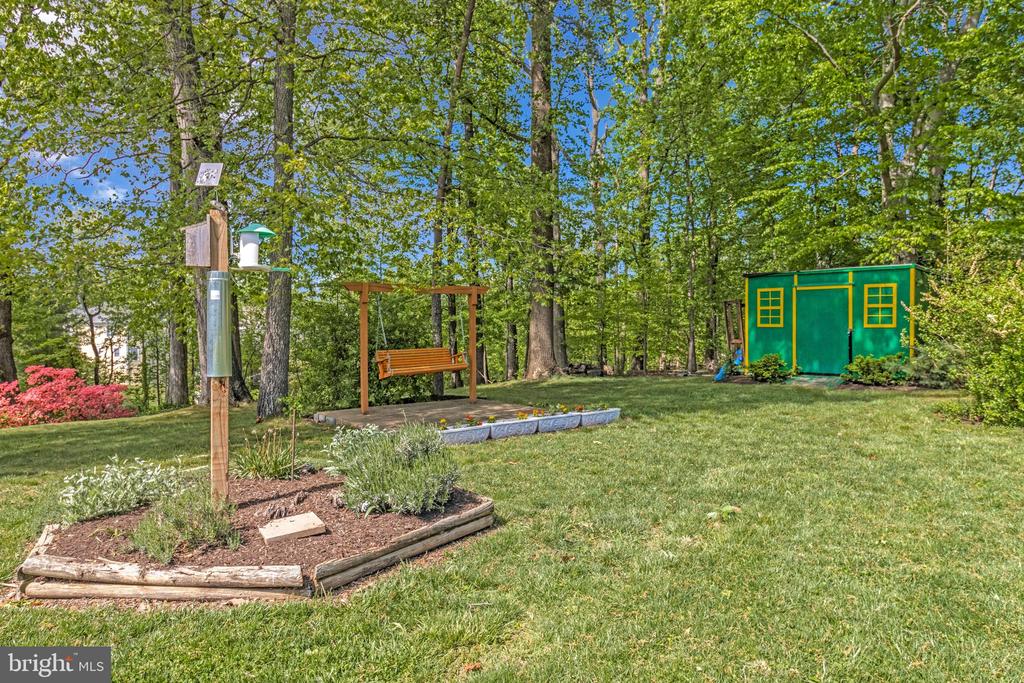 5655 GLENWOOD DRIVE