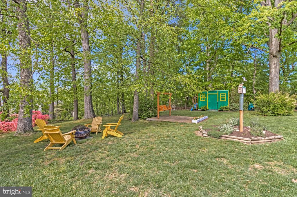 5655 GLENWOOD DRIVE