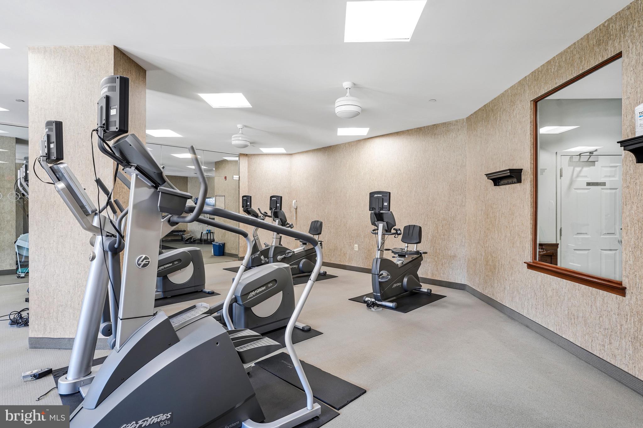 11800 SUNSET HILLS ROAD 506