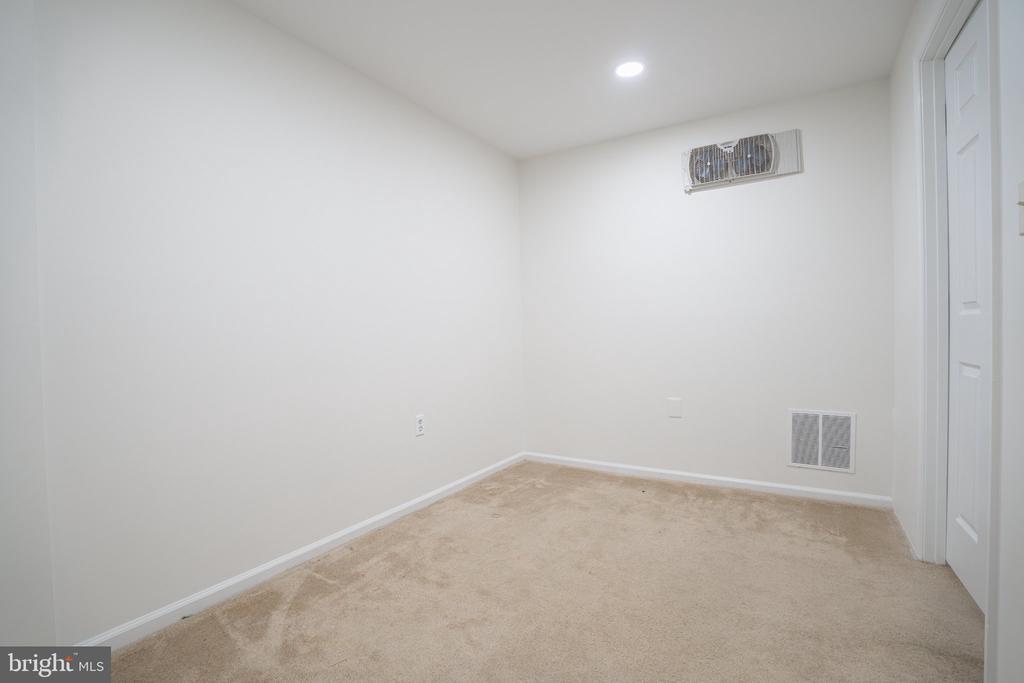 13341 FOXHOLE DRIVE