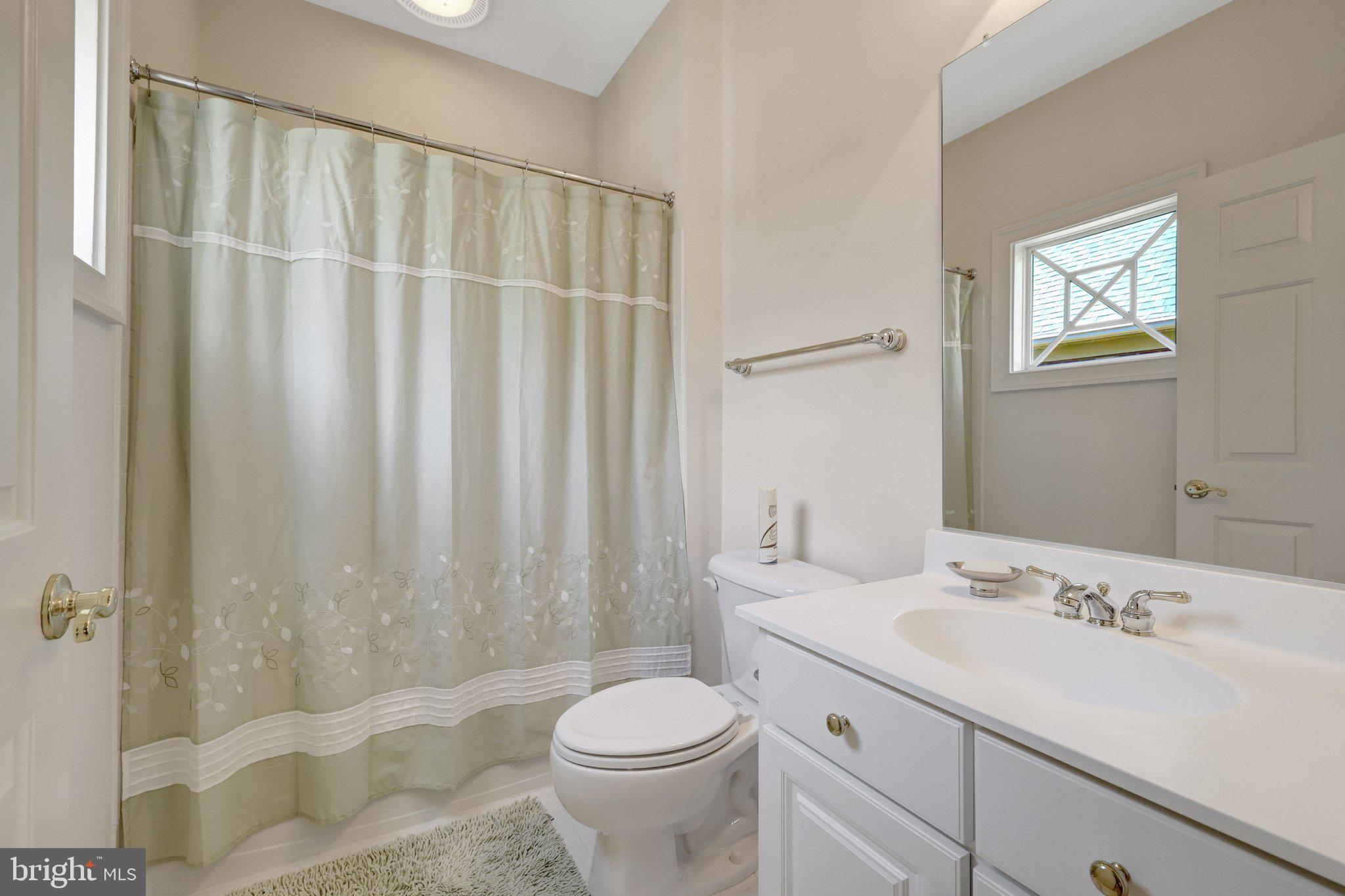 1368 NORTHWYCK COURT