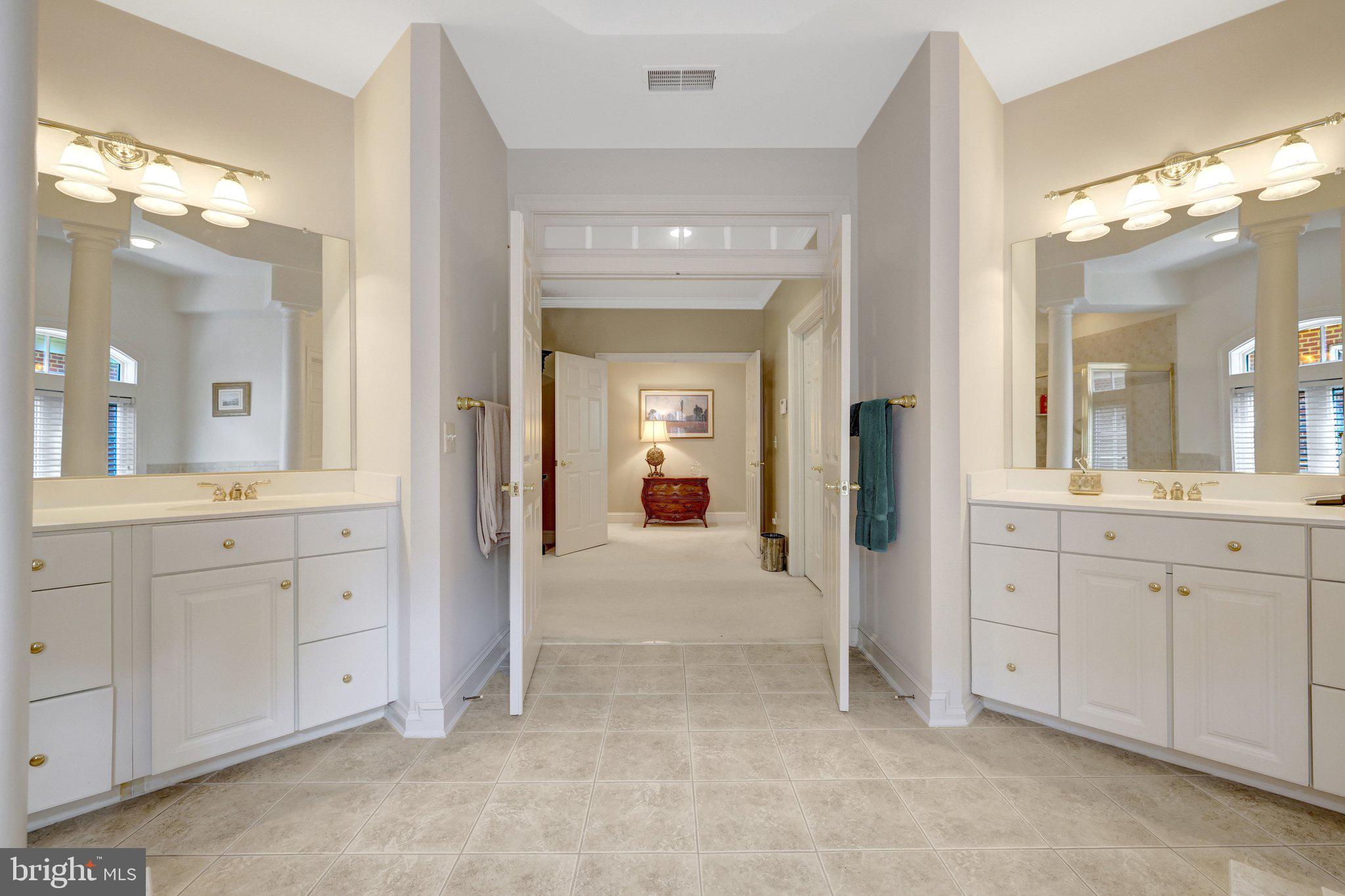 1368 NORTHWYCK COURT